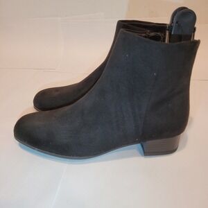 Time and Tru Women's Black Faux Suede Ankle Boots Size 7.5 Low Block Heel Zip
